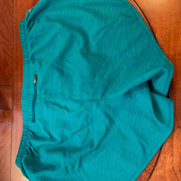 Nike Dri-Fit Running Shorts - Picture 2 of 3